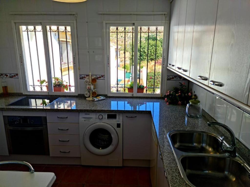 Blue Jasmine Apartment La Cala Del Moral Luaran gambar
